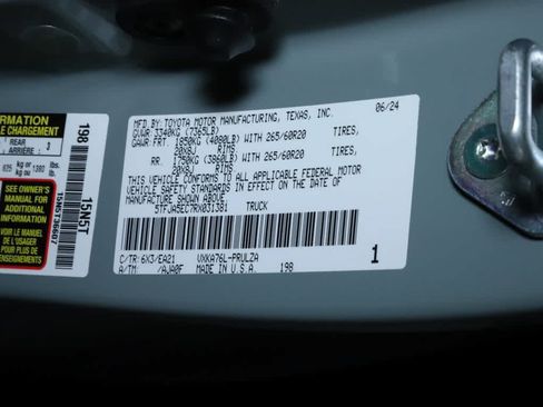 Used 2024 Toyota Tundra Limited AWD/4WD image 22
