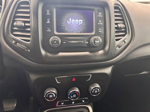 Used 2018 Jeep Compass Sport w/ Cold Weather Group FWD image 56