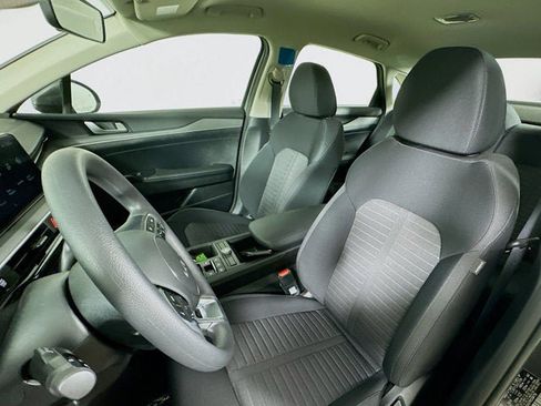New 2025 Kia K5 LXS image 22