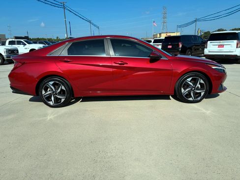 Used 2023 Hyundai Elantra Limited FWD image 5