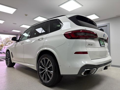 Used 2021 BMW X5 xDrive45e w/ M Sport Package AWD/4WD image 5