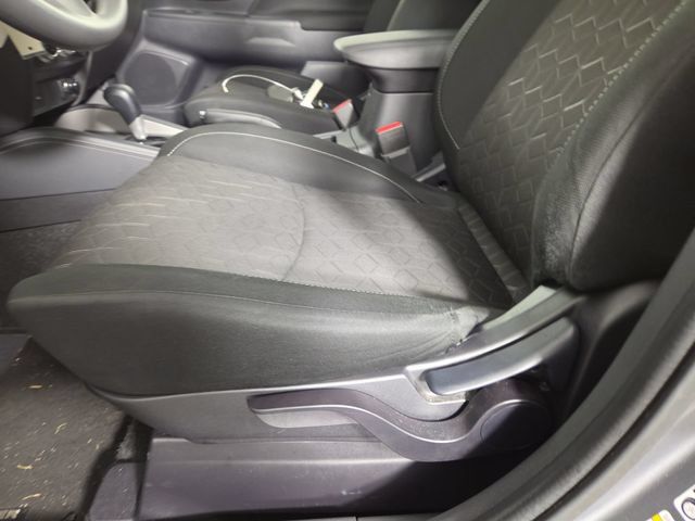 Used 2025 Mitsubishi Outlander Sport AWD image 31
