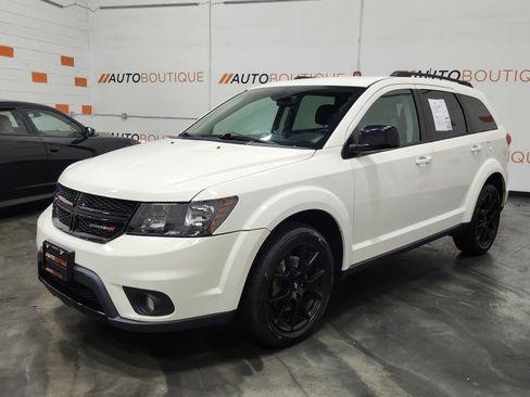 Used 2019 Dodge Journey SE w/ Connectivity Group image 5
