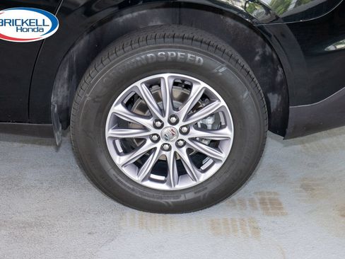 Used 2024 Buick Enclave Essence w/ Technology Package FWD image 35