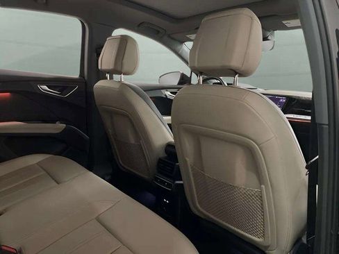 Used 2024 Audi Q4 e-tron Premium Plus w/ Premium Plus image 79