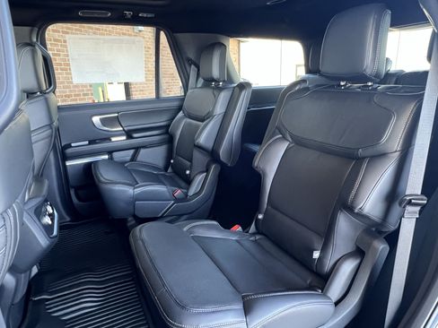 New 2025 Ford Expedition Platinum w/ Stealth Appearance Package image 18