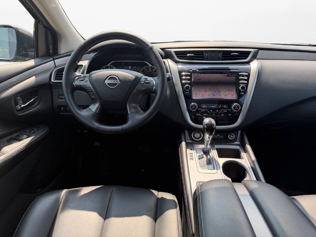 Used 2024 Nissan Murano SV AWD/4WD image 12