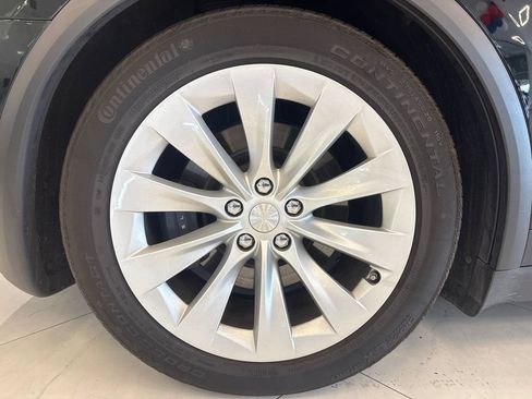 Used 2020 Tesla Model X AWD/4WD image 38