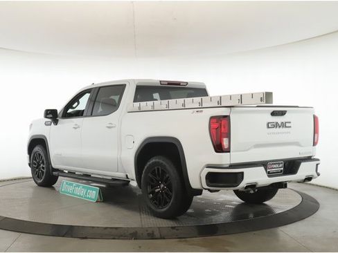 Used 2024 GMC Sierra 1500 Elevation image 8