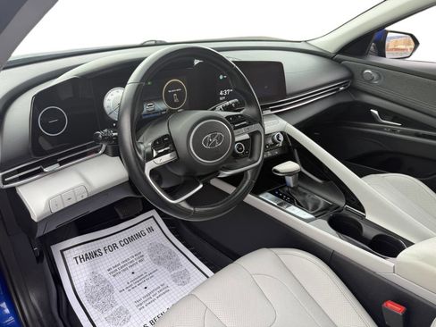 Used 2021 Hyundai Elantra Limited image 6