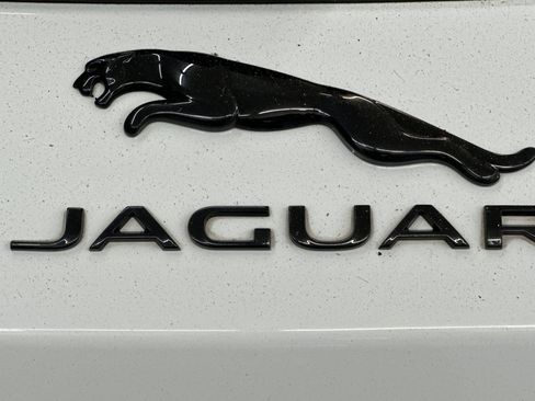 Used 2024 Jaguar F-PACE R-Dynamic S image 20