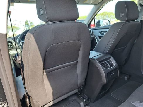 Used 2025 Chevrolet Blazer LT image 20