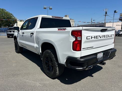 Used 2020 Chevrolet Silverado 1500 LT Trail Boss AWD/4WD image 5