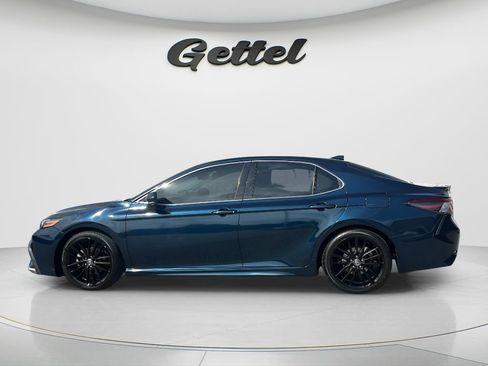 Used 2021 Toyota Camry XSE FWD image 8