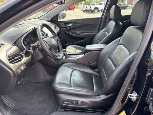Used 2024 Chevrolet Malibu LT FWD image 9