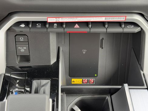 New 2025 Toyota Tundra Platinum image 34