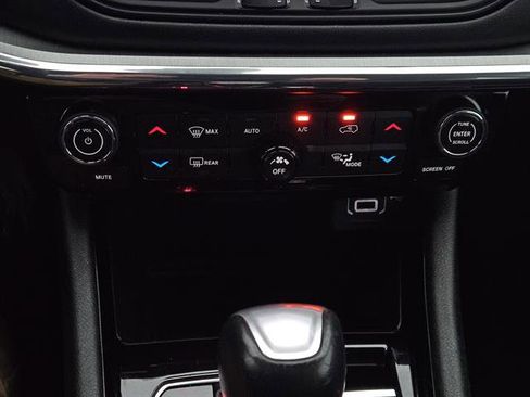 Used 2022 Jeep Compass High Altitude image 14