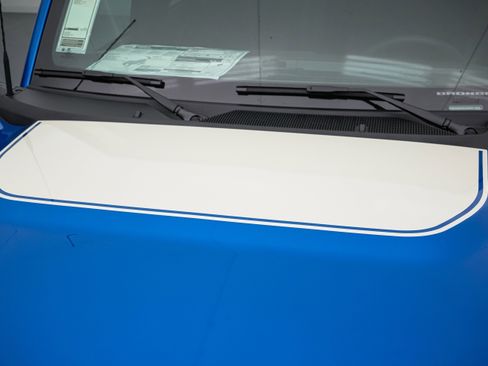 New 2025 Ford Bronco 4-Door image 12