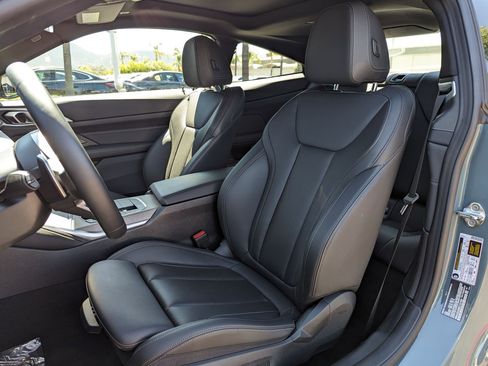 Used 2025 BMW 430i Coupe w/ M Sport Package image 16