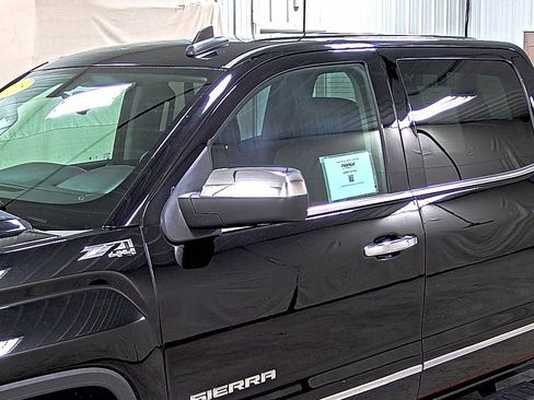 Used 2018 GMC Sierra 1500 SLT w/ SLT Premium Package image 9