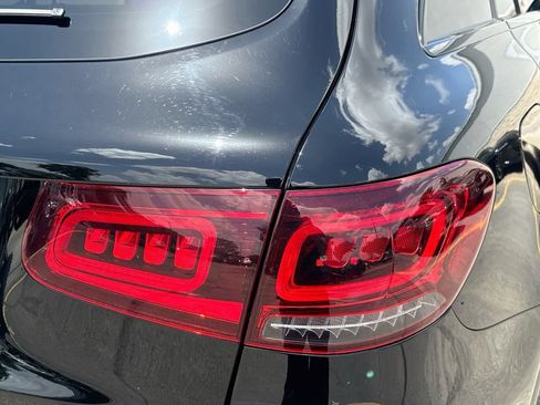Used 2022 Mercedes-Benz GLC 300 image 33
