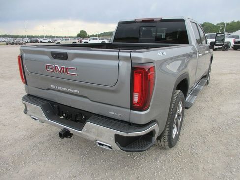 New 2026 GMC Sierra 1500 SLT w/ SLT Premium Plus Package AWD/4WD image 5
