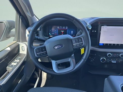 Used 2025 Ford F150 XLT w/ Equipment Group 301A Standard AWD/4WD image 17
