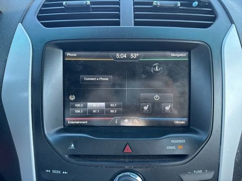 Used 2014 Ford Explorer XLT w/ Equipment Group 202A image 19