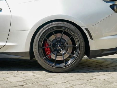 Used 2019 Chevrolet Camaro ZL1 image 17