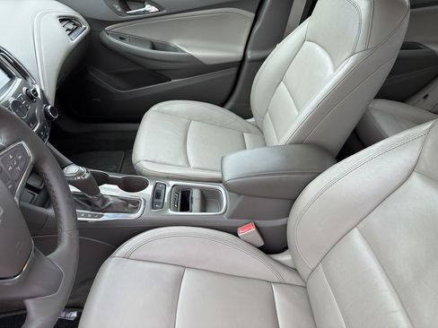 Used 2016 Chevrolet Cruze Premier FWD image 18