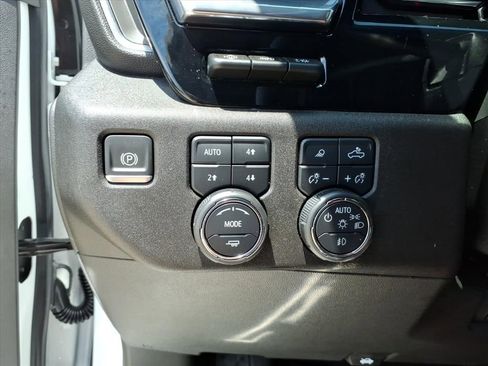 Used 2024 Chevrolet Silverado 2500 LTZ w/ LTZ Premium Package AWD/4WD image 23