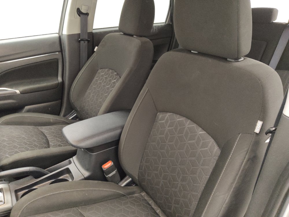 Used 2021 Mitsubishi Outlander Sport SE FWD image 17