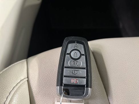 Certified 2021 Ford Edge Titanium w/ Class II Trailer Tow Package image 36