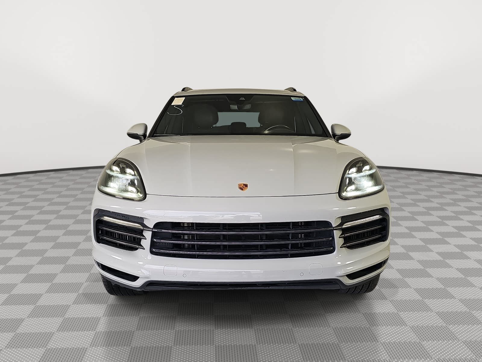 Used 2022 Porsche Cayenne Platinum Edition AWD/4WD image 3