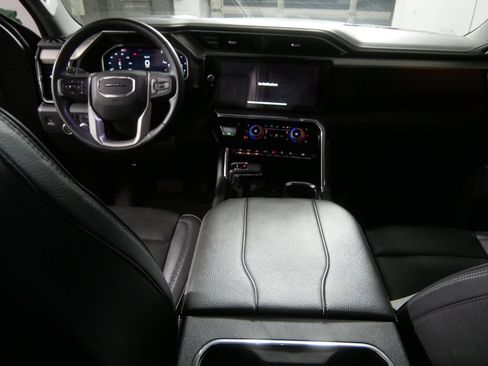 Used 2024 GMC Sierra 1500 Denali w/ Denali Reserve Package AWD/4WD image 24