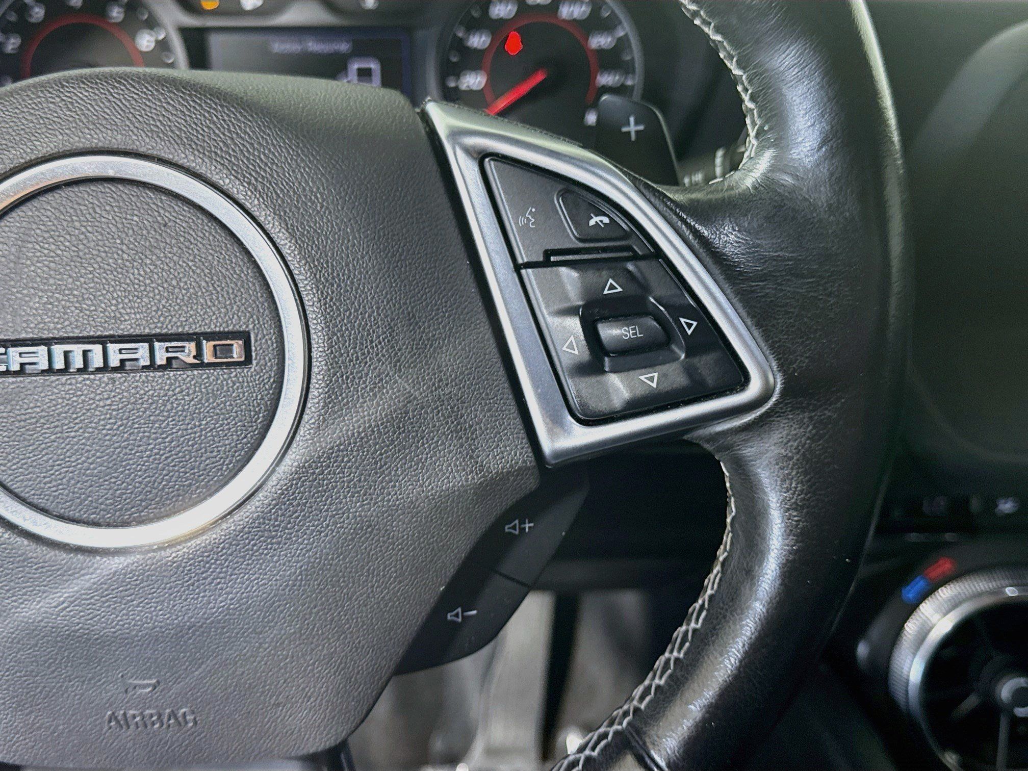 Used 2020 Chevrolet Camaro LT RWD image 15