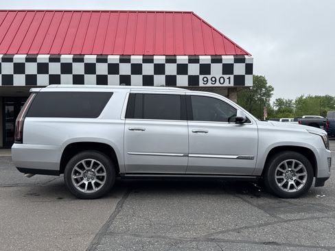 Used 2015 Cadillac Escalade ESV Premium AWD/4WD image 8