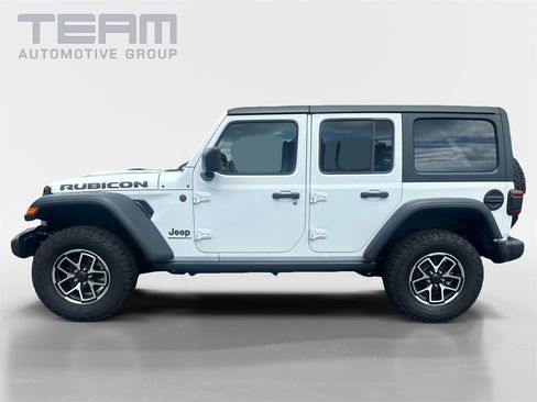 Used 2024 Jeep Wrangler Unlimited Rubicon image 4