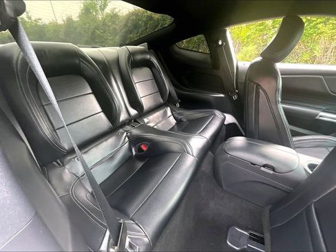 Used 2025 Ford Mustang GT Premium RWD image 37