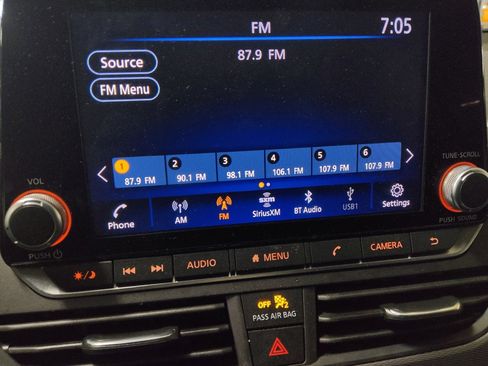 Used 2024 Nissan Altima 2.5 SR image 25