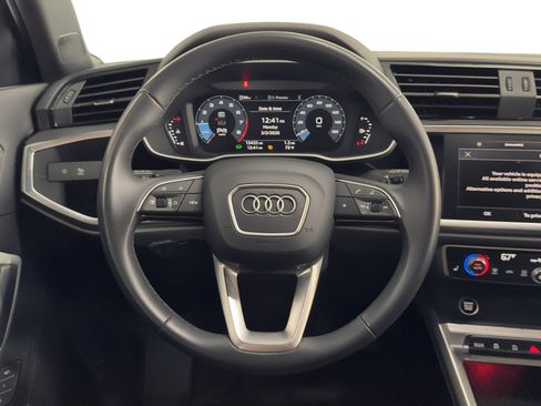 Used 2024 Audi Q3 2.0T Premium Plus w/ Premium Plus Package image 20