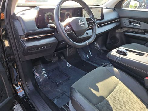 Used 2023 Nissan Ariya FWD image 29