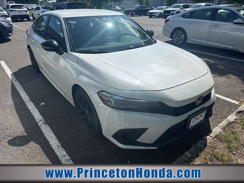 Used 2022 Honda Civic Sport image 1