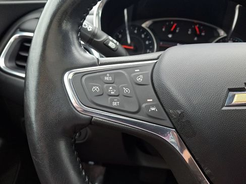 Used 2020 Chevrolet Equinox Premier FWD image 23