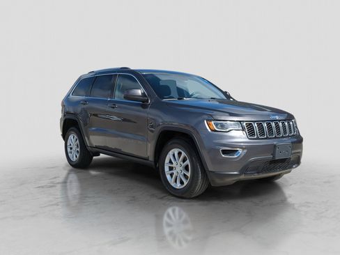 Used 2021 Jeep Grand Cherokee Laredo X AWD/4WD image 10