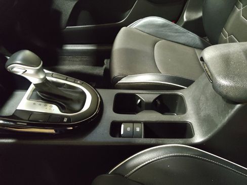 Used 2023 Kia Forte GT-Line w/ GT-Line Premium Package image 26