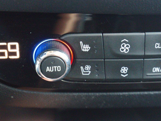 Used 2018 Buick Enclave Avenir w/ Avenir Technology Package AWD/4WD image 26