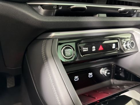 New 2025 Audi Q5 Premium Plus image 26