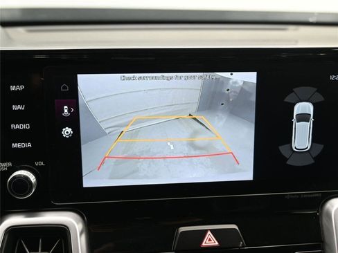 Used 2023 Kia Sorento EX image 14
