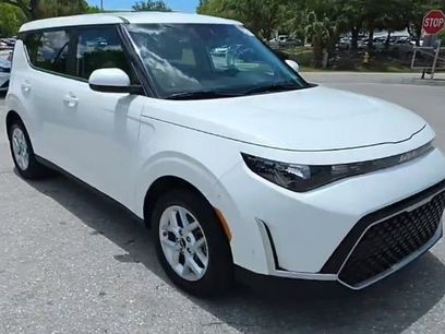 Used 2024 Kia Soul LX w/ Option Group 015
